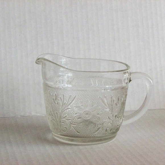 Vintage ANCHOR HOCKING GLASS Sandwich Creamer Cream Milk Pitcher - Picture 8 of 10